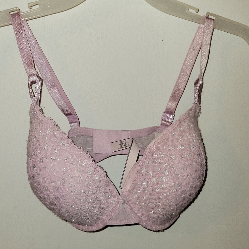 Victoria's Secret Light Pink Textured Bra